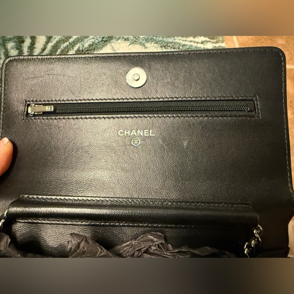 Chanel WOC in Black Lambskin - Like New - Picture 5 of 16